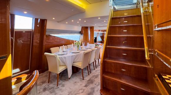 GUY COUACH 2800  yacht