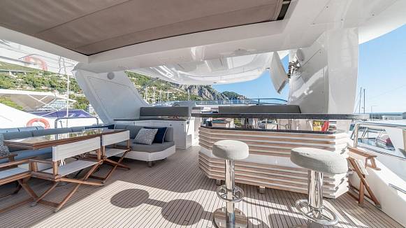 BENETTI DELFINO 93 yacht