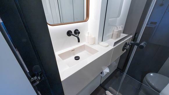 SUNREEF 60 SAILING yacht