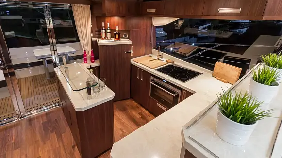 GALEON 560 SKY yacht