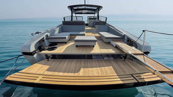 FIART P58 yacht