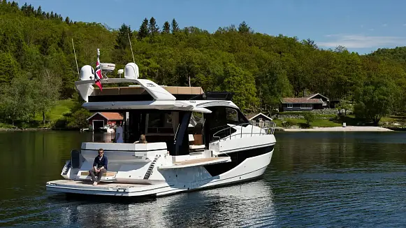 GALEON 460 FLY yacht