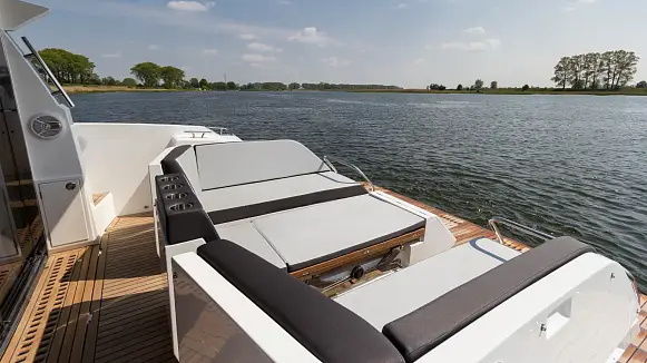GALEON 430 HTC yacht