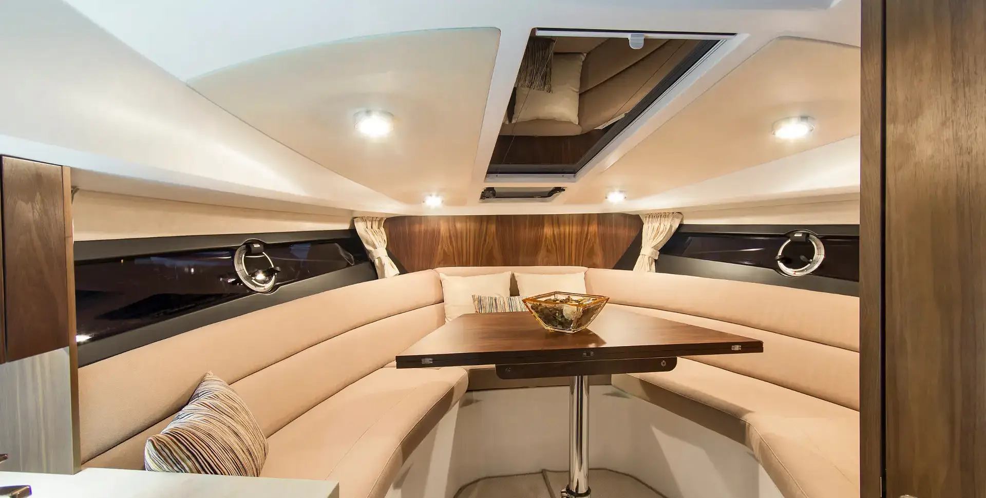 GALEON 305 HTS yacht