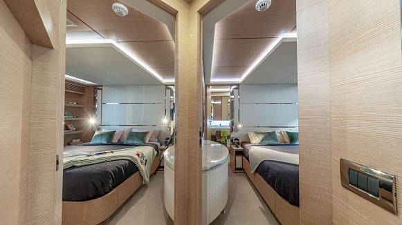 BENETTI DELFINO 93 yacht