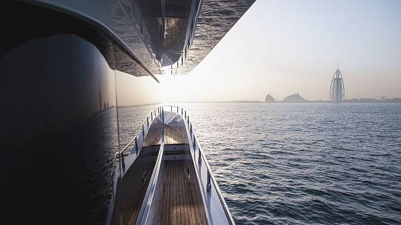 Nomad 70 SUV yacht