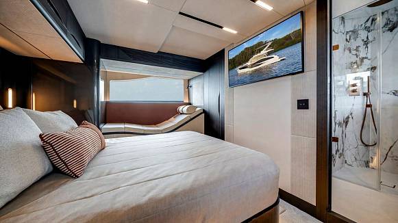 GALEON 520 FLY yacht