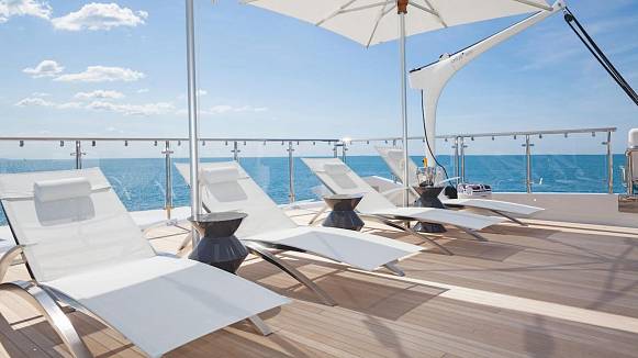 'H yacht