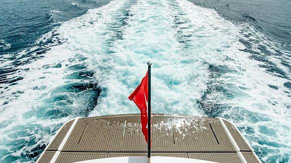 FAIRLINE 65 GTO yacht