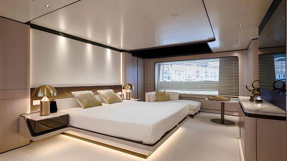 PERLA BIANCA yacht