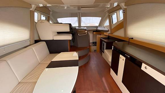 CRANCHI ATLANTIQUE 43 yacht