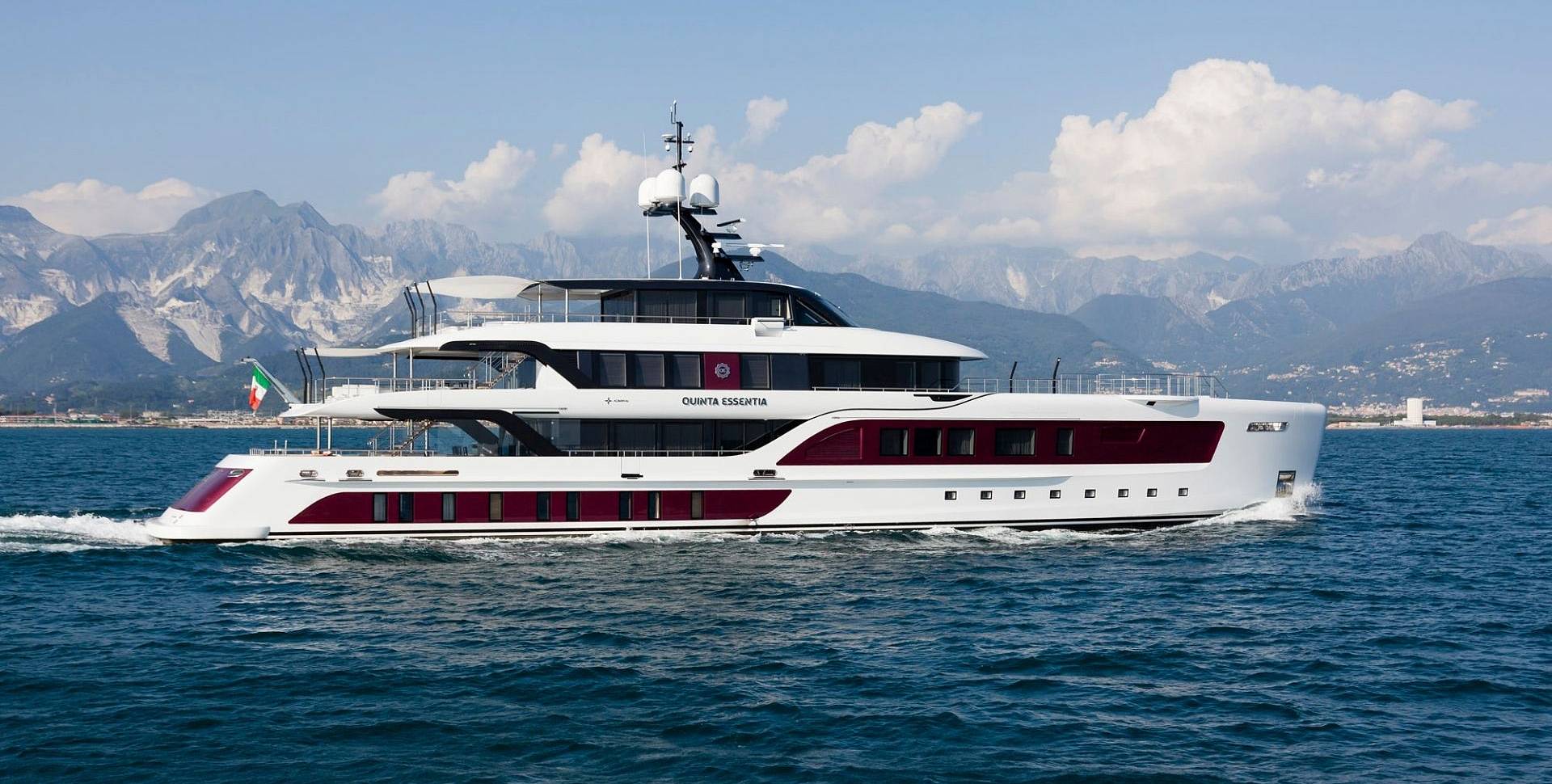 QUINTA ESSENTIA yacht