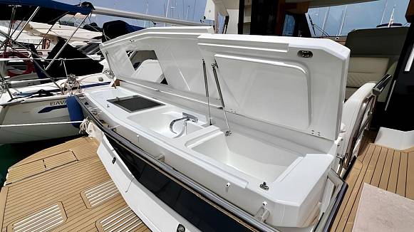 GALEON 400 FLY yacht