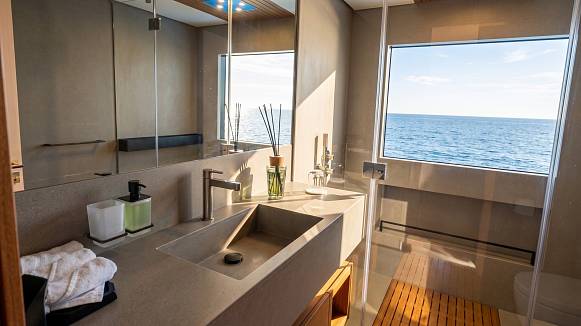CARAT yacht