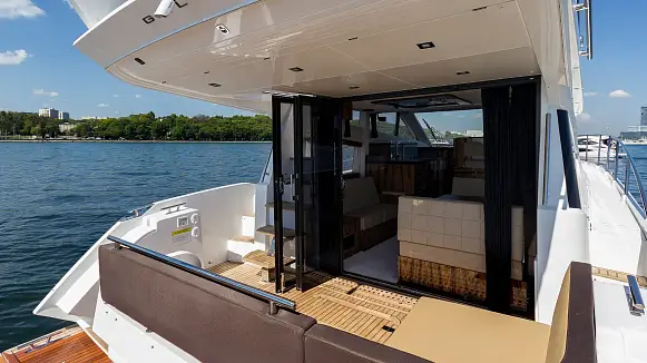 GALEON 420 FLY yacht