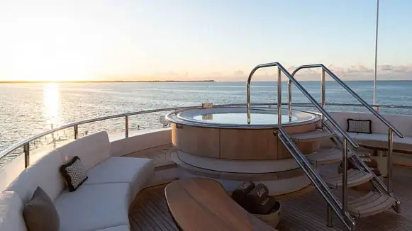 CALEX yacht