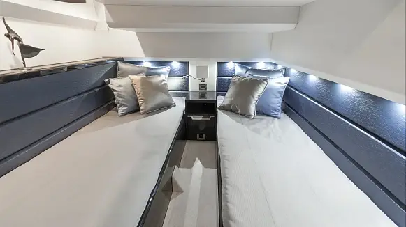 GALEON 430 SKYDECK yacht