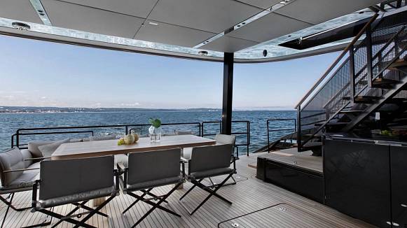 SUNREEF 80 SAILING yacht