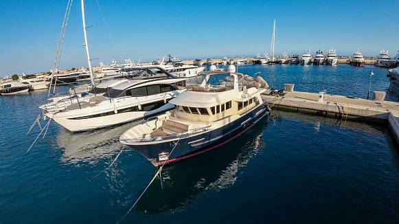 DE ALM DELFINO 60 yacht