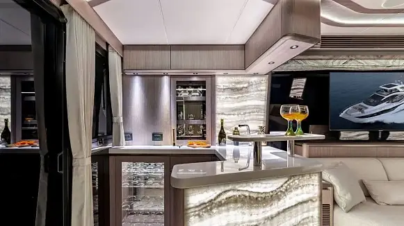 GALEON 800 FLY yacht