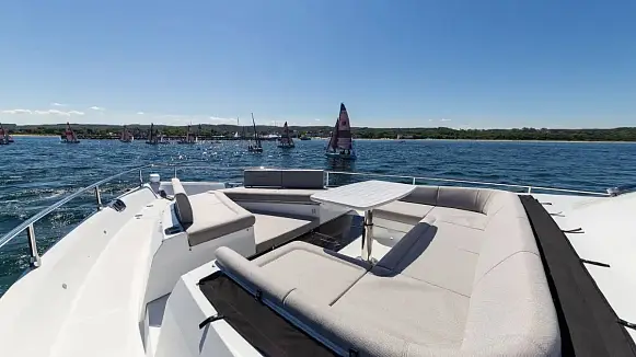 GALEON 800 FLY yacht