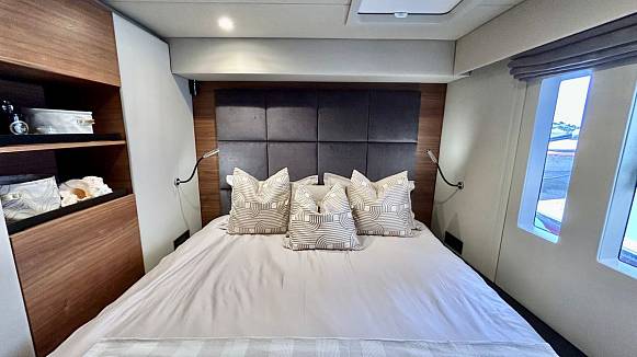 SUNREEF 50 SAILING yacht