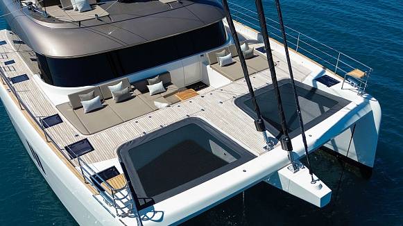 SUNREEF 60 SAILING yacht