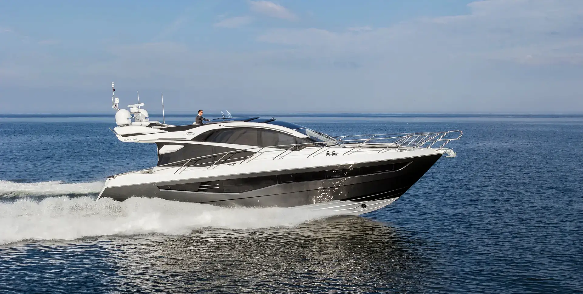 GALEON 560 SKY yacht