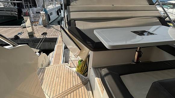 GALEON 445 HTS yacht