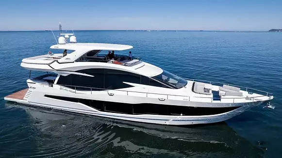 GALEON 800 FLY yacht
