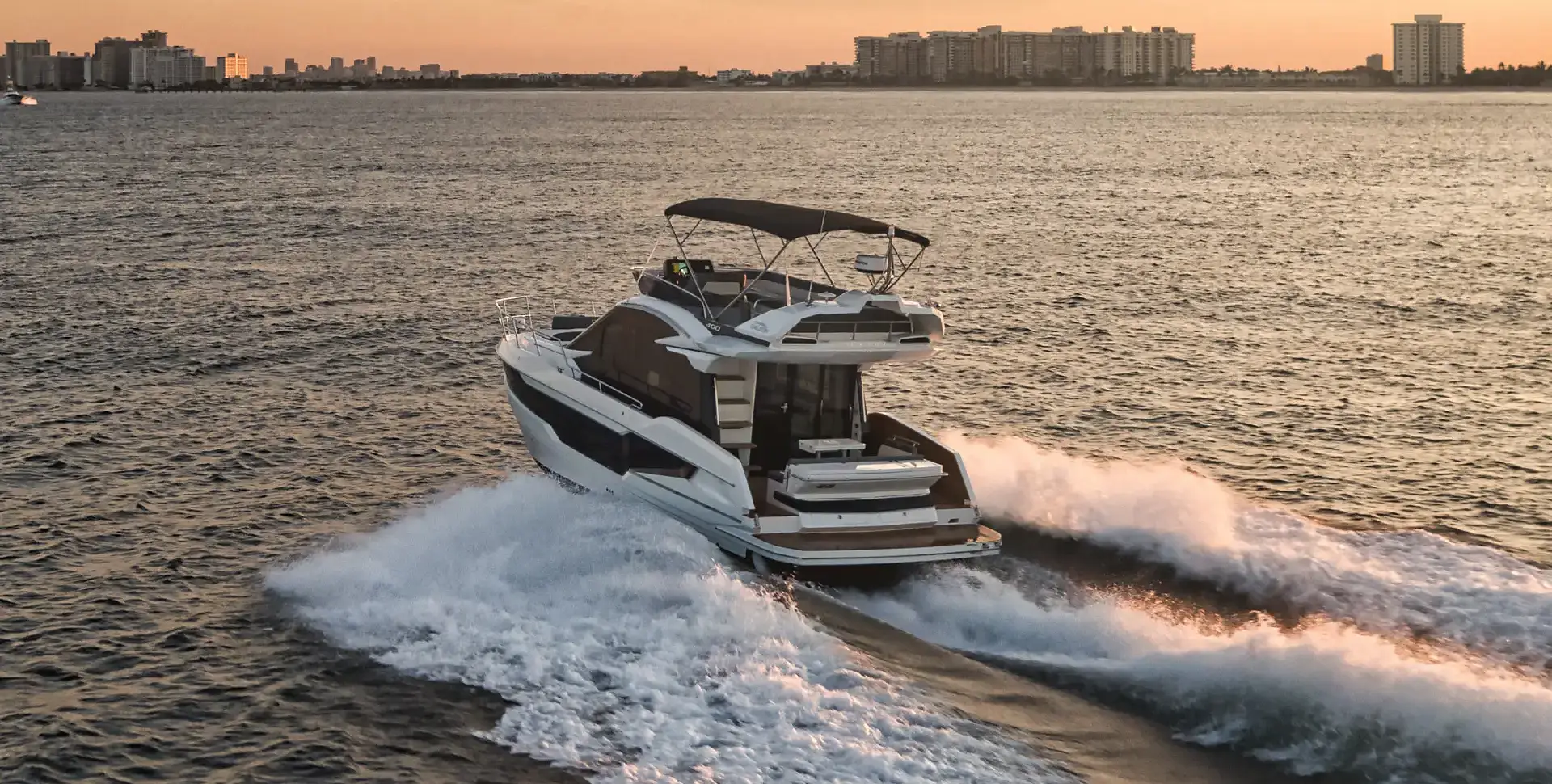 GALEON 400 FLY yacht