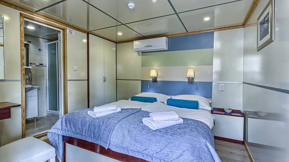 MELODY yacht