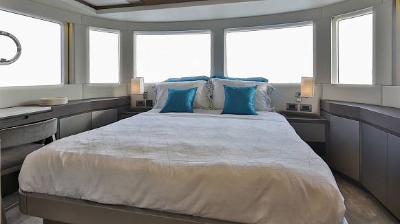 NOMAD 65 SUV yacht