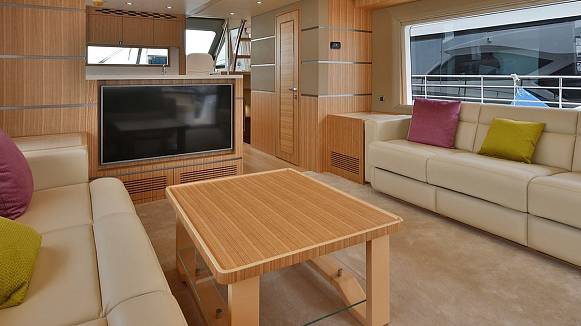NOMAD 65 yacht