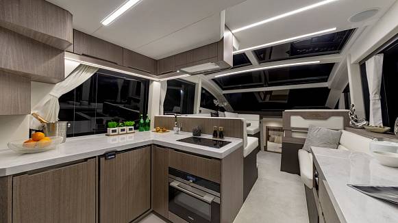 GALEON 470 SKY yacht