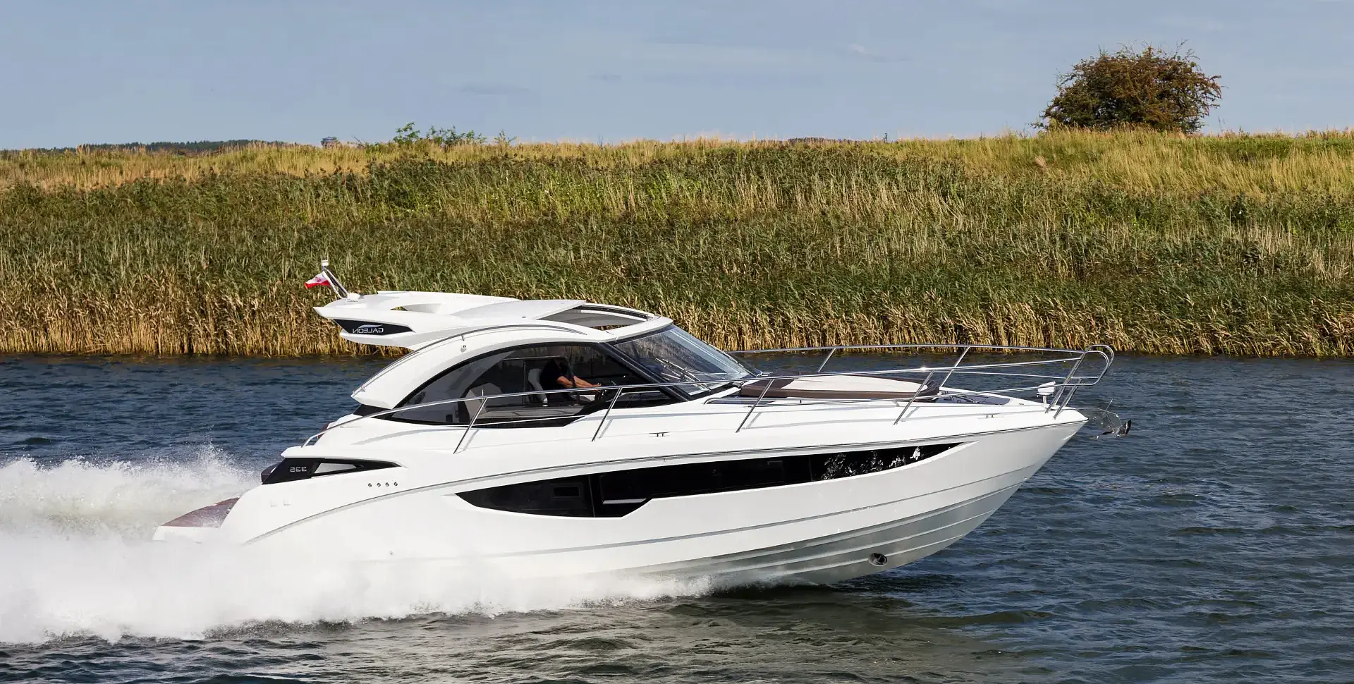 GALEON 335 HTS yacht