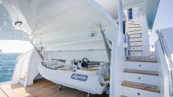 NOMAD 75 SUV yacht