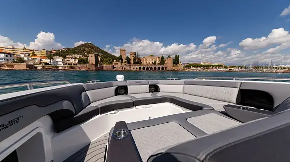 Galeon 375 GTO yacht