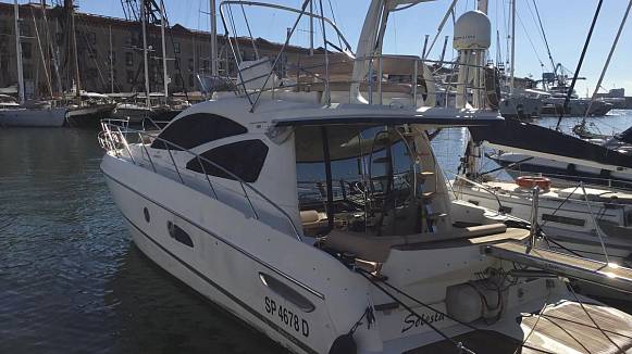 CRANCHI ATLANTIQUE 43 yacht