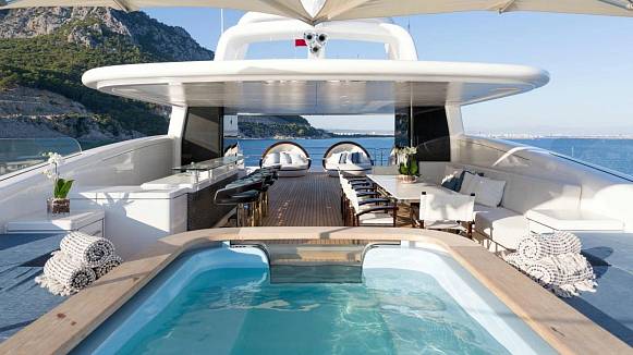RUYA yacht