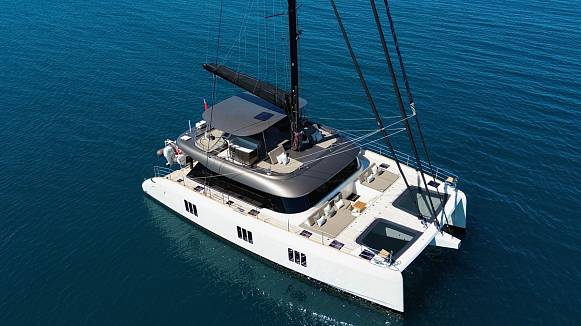 SUNREEF 60 SAILING yacht