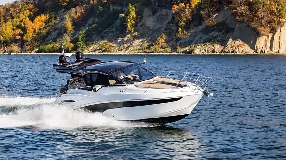 GALEON 425 HTS yacht