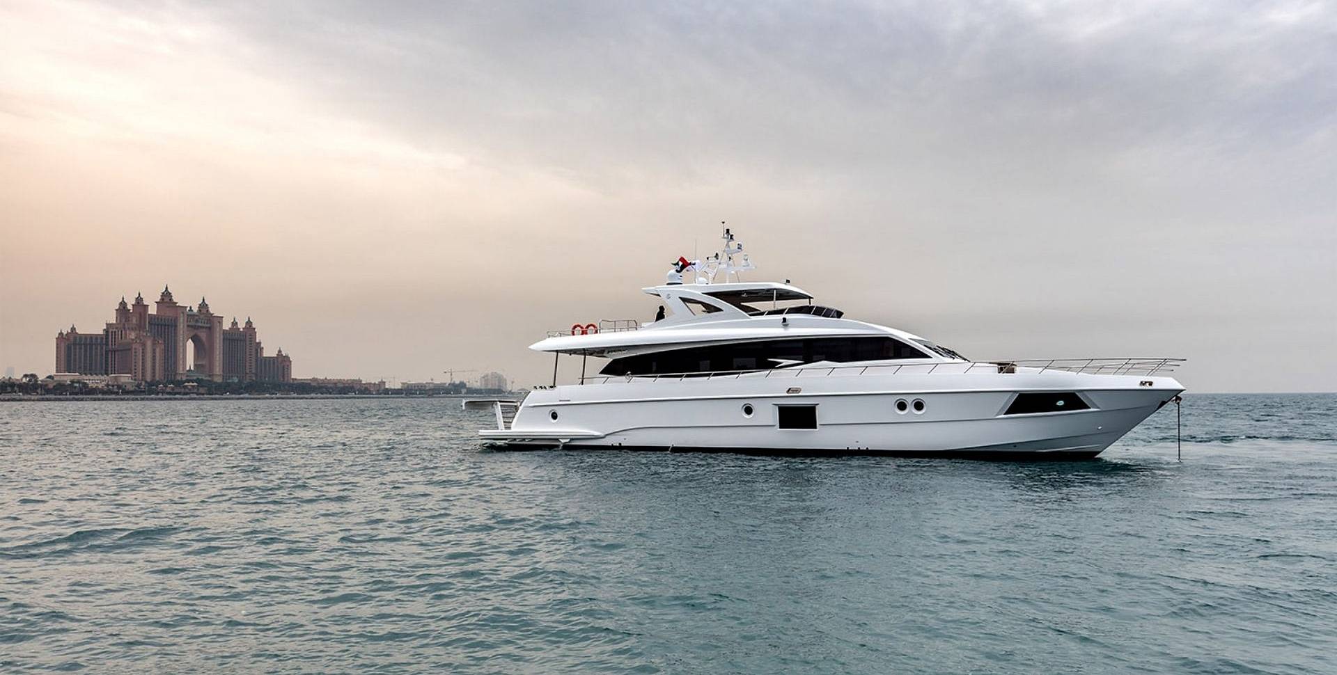 Majesty 90 yacht