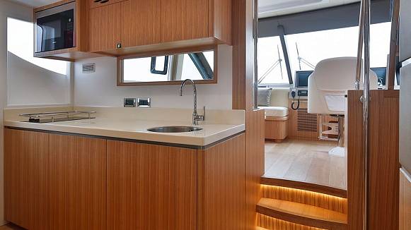 NOMAD 65 yacht
